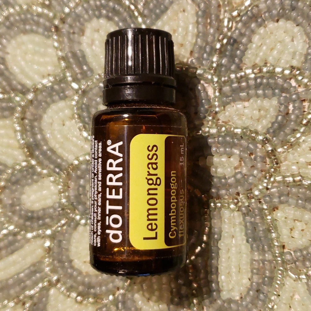 LemonGrass Essential Oil by Do TERRA - Full 15mL Bottle